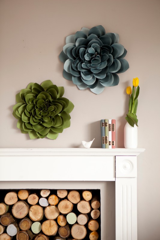 Lorna Syson wall flowers