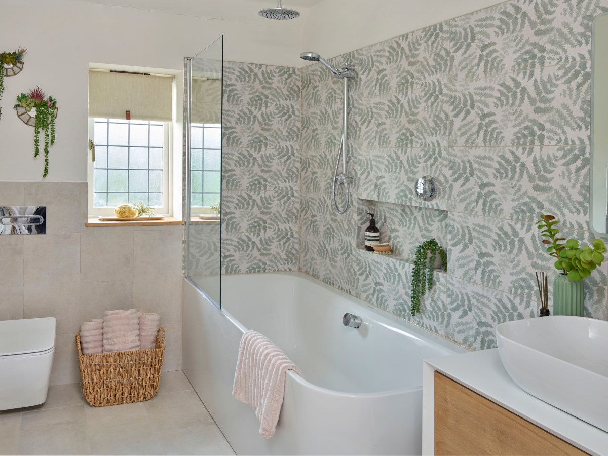 Kent Farmhouse Family&nbsp;Bathroom